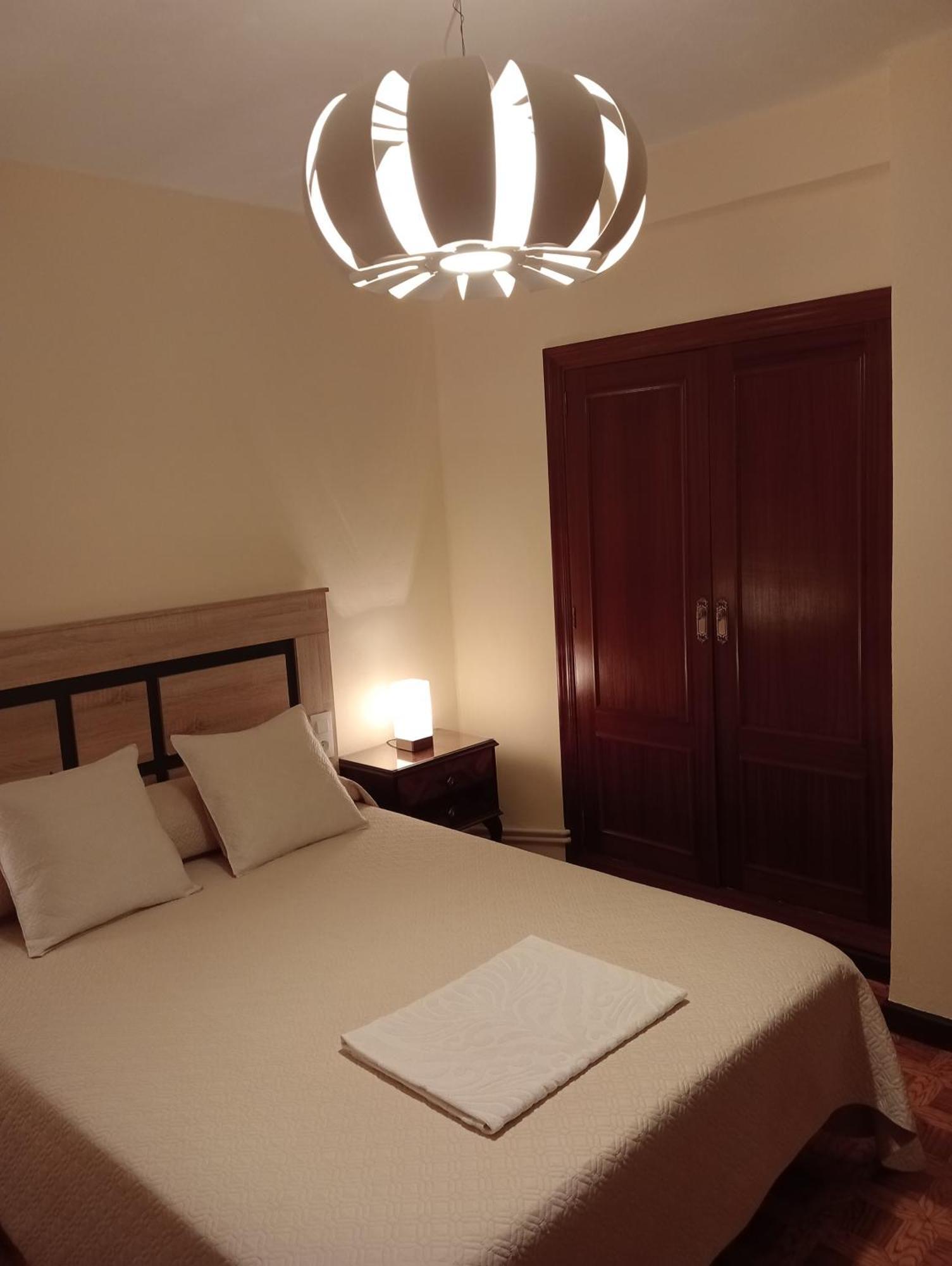 Habitacion Matrimonial Centro Ciudad Овьедо Экстерьер фото